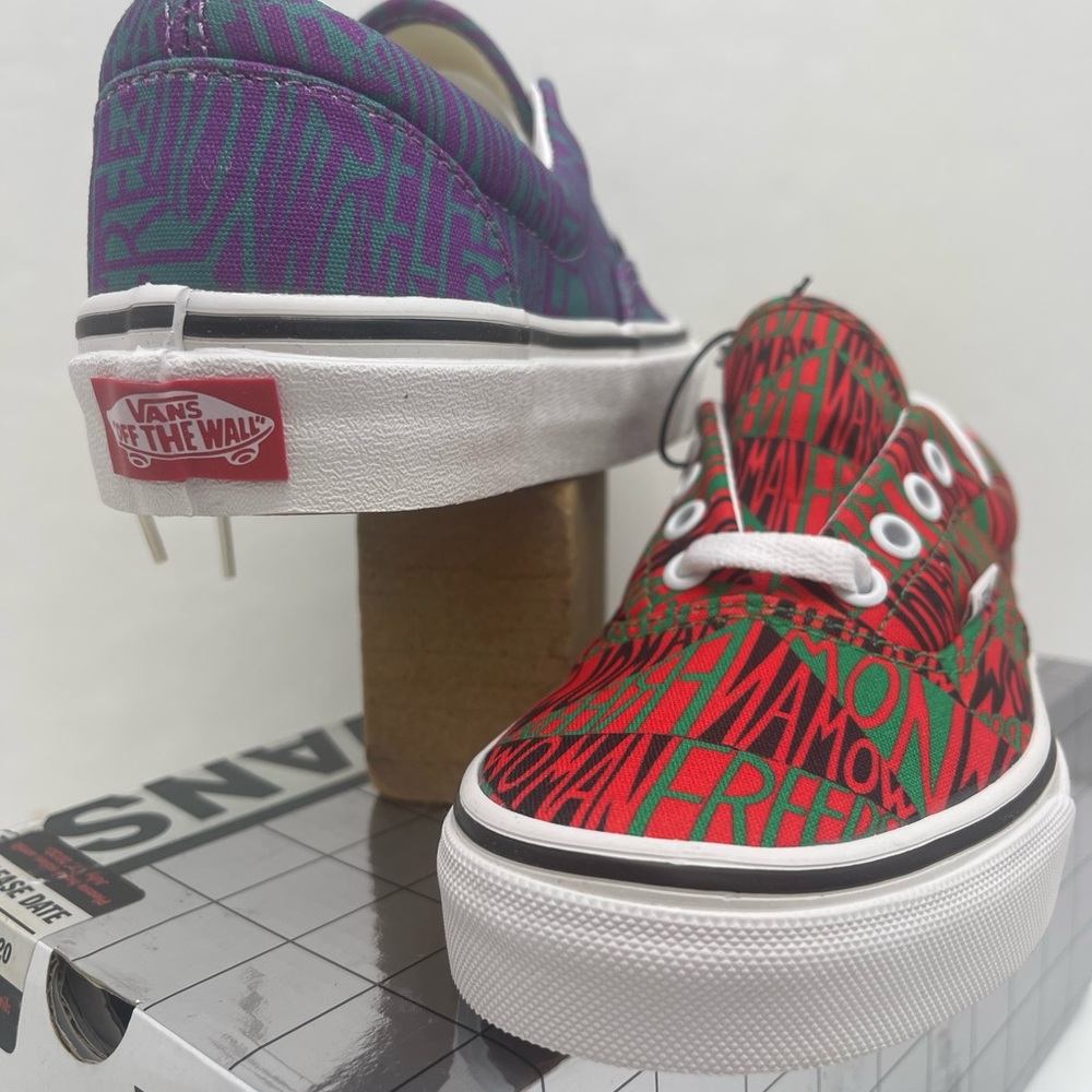 Vans WMNS Era (Moma) Faithringgold/Tr White Sneakers
VN0A4BV41UC Purple Graphic - Picture 7 of 16